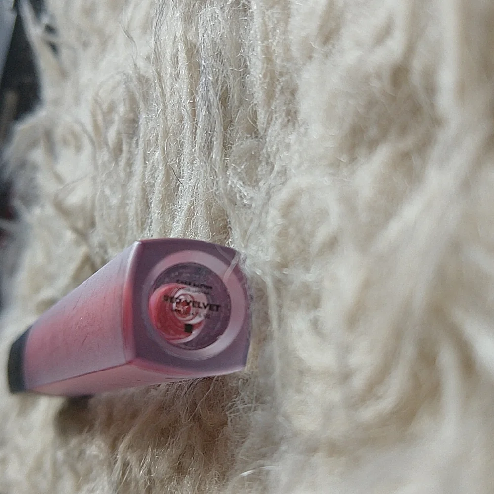 Pound Cake Red Velvet Lip Color Stick New Unused 4mL
